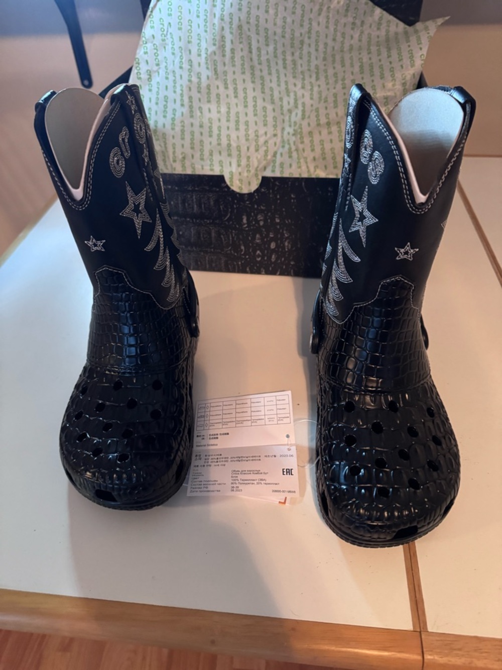 CROC Boots!!🥾 - Picture 4 of 8